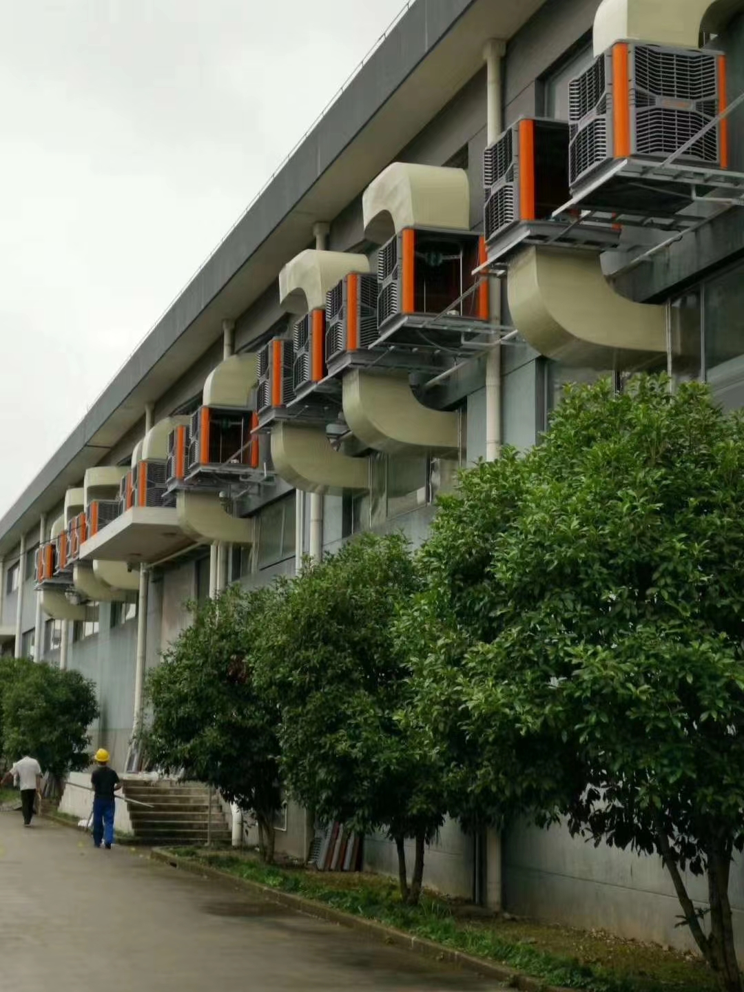 夏季網(wǎng)吧健康降溫有瑞泰風(fēng)環(huán)?？照{(diào)就購了